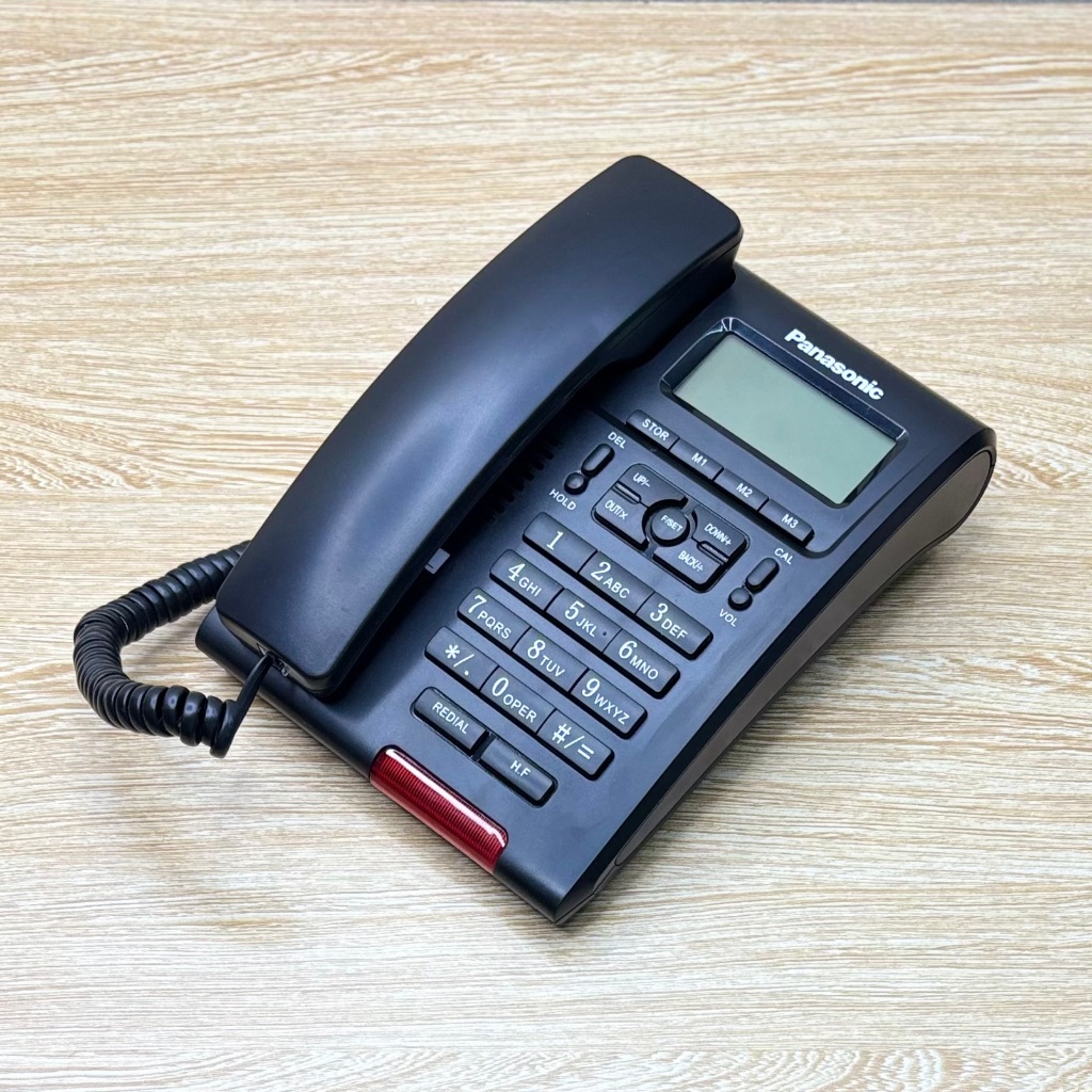 Điện thoại để bàn Panasonic hiển thị số và có loa ngoài Panasonic KX-T714CID
