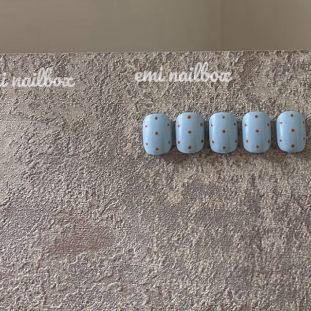 G22 Nailbox móng vuông Hàn màu xanh chấm bi xinh iu