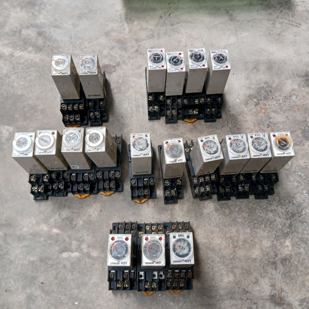 kèm đế timer 24V nhỏ định thời sao tam giác thường đóng thường mở thời gian omron pana