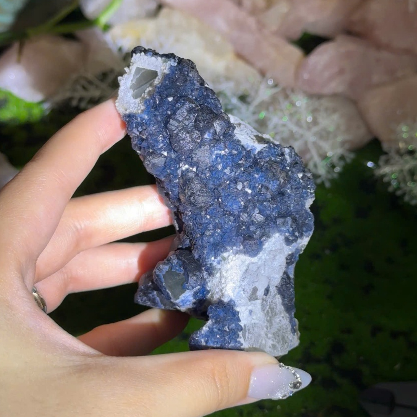 Mảnh Thô Đá Blueberry Fluorite Dáng Xương Rồng – Fluorite Tự Nhiên