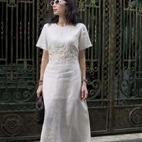 G82 Đầm linen thêu hoa eo GEMMA MaxMessi