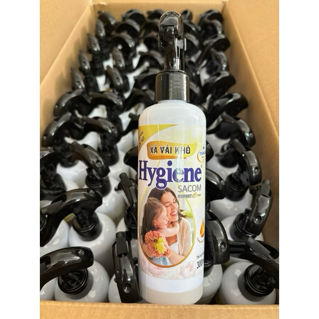 Xịt Thơm 300ml HygenE Hương Nước Hoa , Giúp quần Áo thơm Lâu , Khử Mùi Mồ Hôi