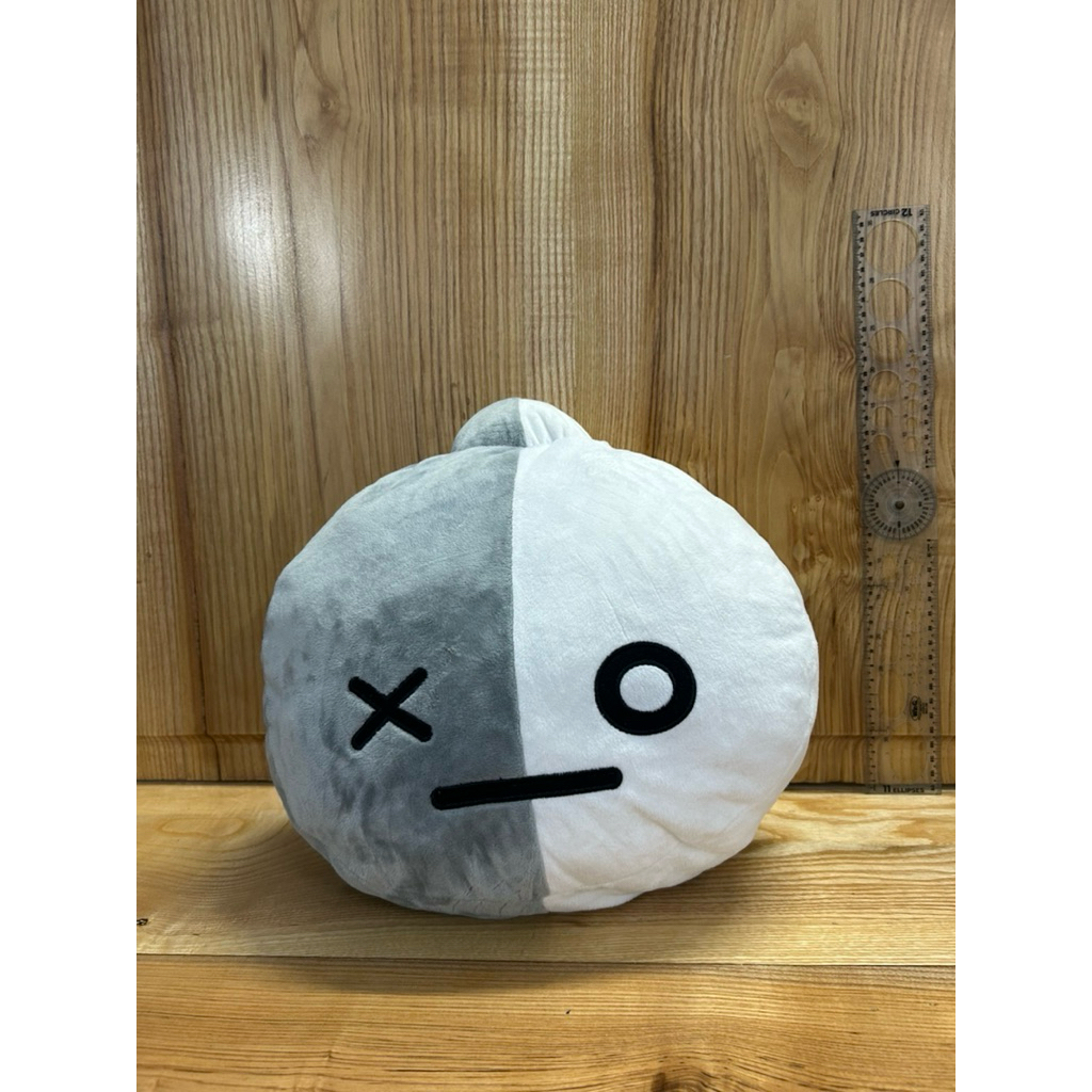 Gấu bông BT21 Van