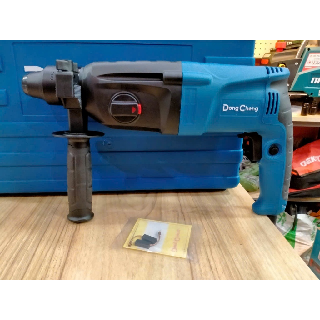 Máy khoan bê tông 3 chức năng Dongcheng DZC05-26B