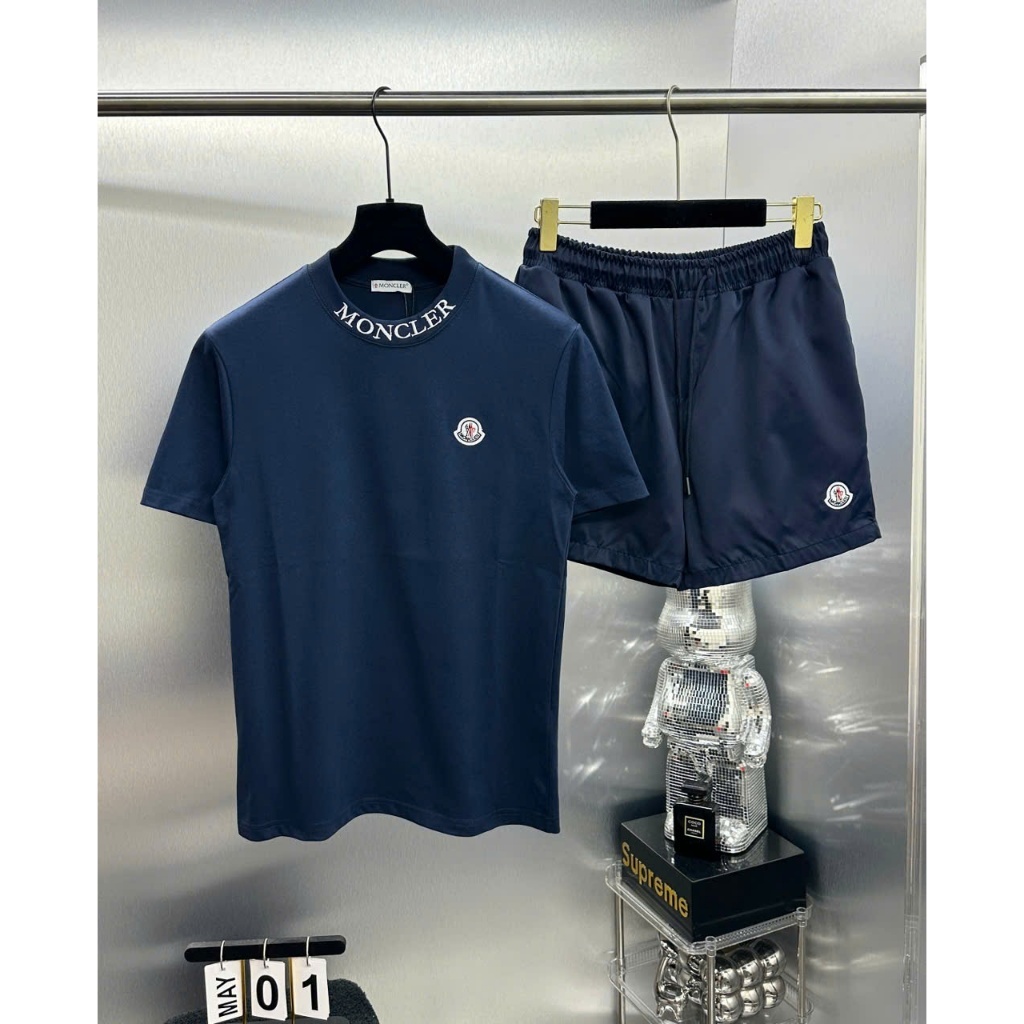 Bộ Quần Áo Nam Mùa Hè MONCLER Theu cổ Chất Cotton - Bộ Cộc Hè Nam Nữ MONCLER Đủ mã