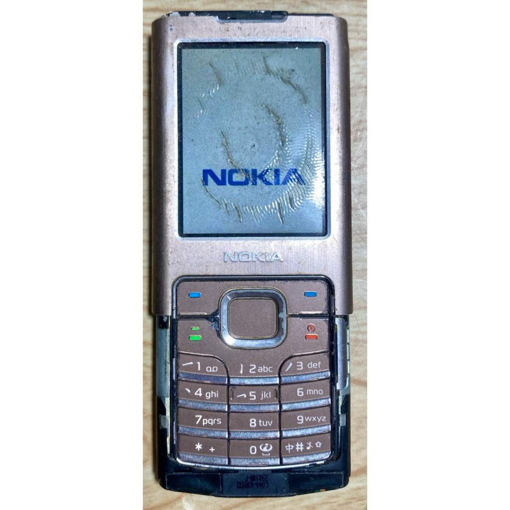 Xác Nokia 6500c main sống lên màn hiện logo xong tắt ngủm ,ae thợ lụm về làm gì làm nghiên cứu vọc, 