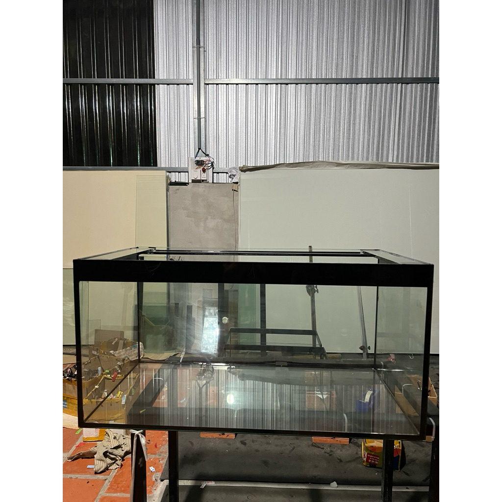 Hồ cá 80*40*40 drc full 8li bã keo đen có kiềng (ship miền nam vs miền trung)