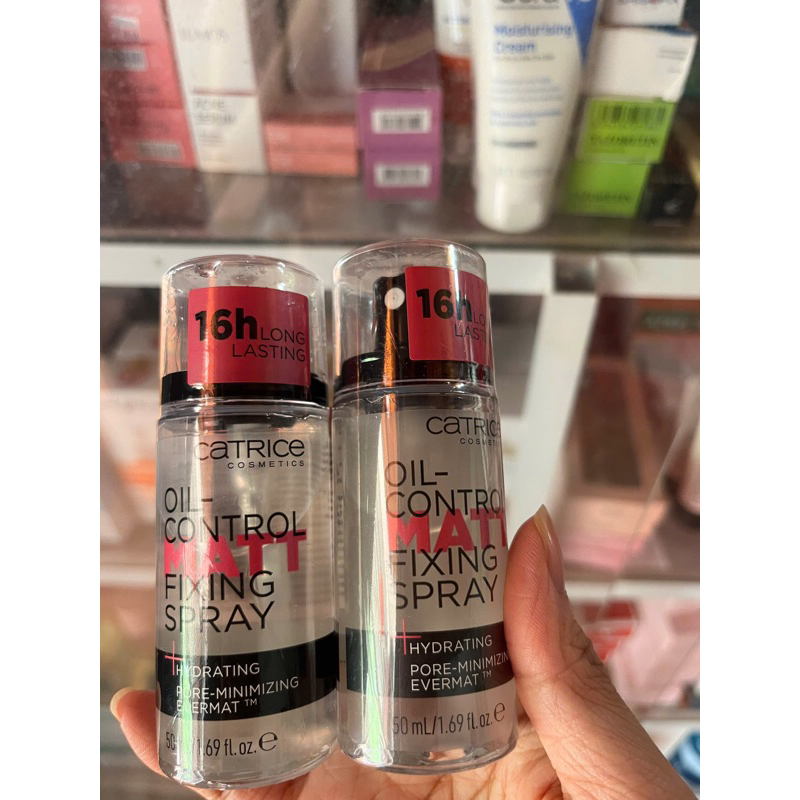 Xịt khoá nền catrice