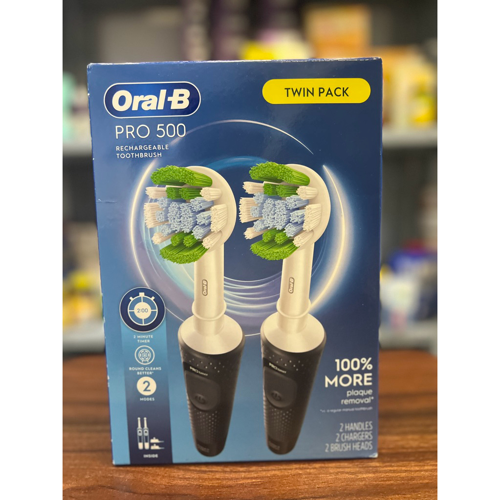 set 2 bàn chải  Oral-B Bàn chải đánh răng điện Pro 500 Twin Pack màu đen 100% more plaque removal 2 