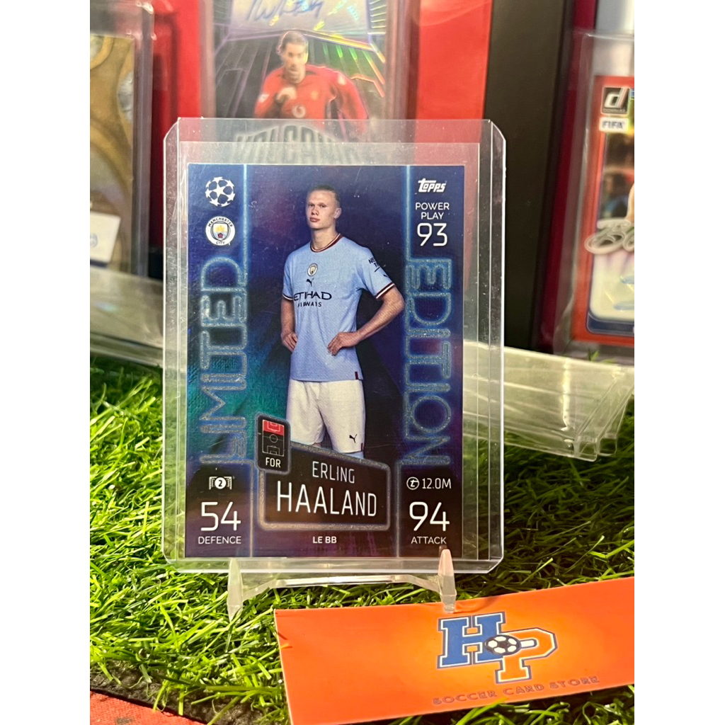 Thẻ bóng đá Erling Haaland Blue Limited Editon Topps Match Attax 2022/23