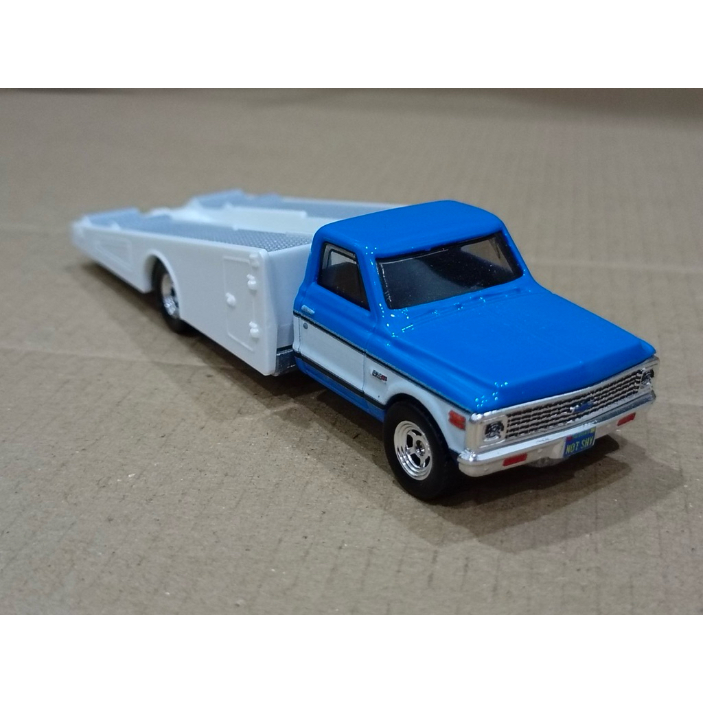 Xe Hot Wheels Premium ‘72 Chevy Ram Truck