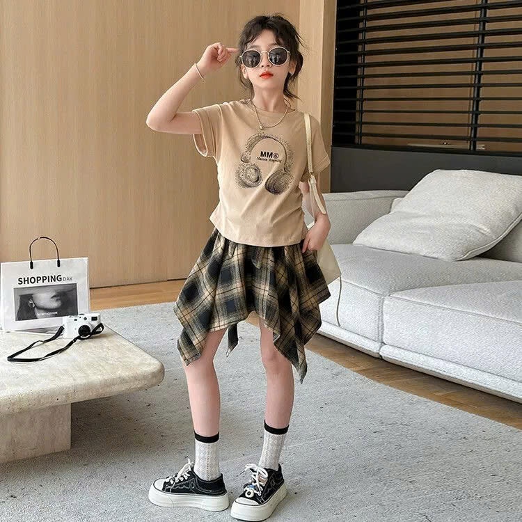 Set bộ áo polo+chân váy kèm quần lót hoạ tiết in hình 5D dễ thương cho bé gái 5-15 tuổi