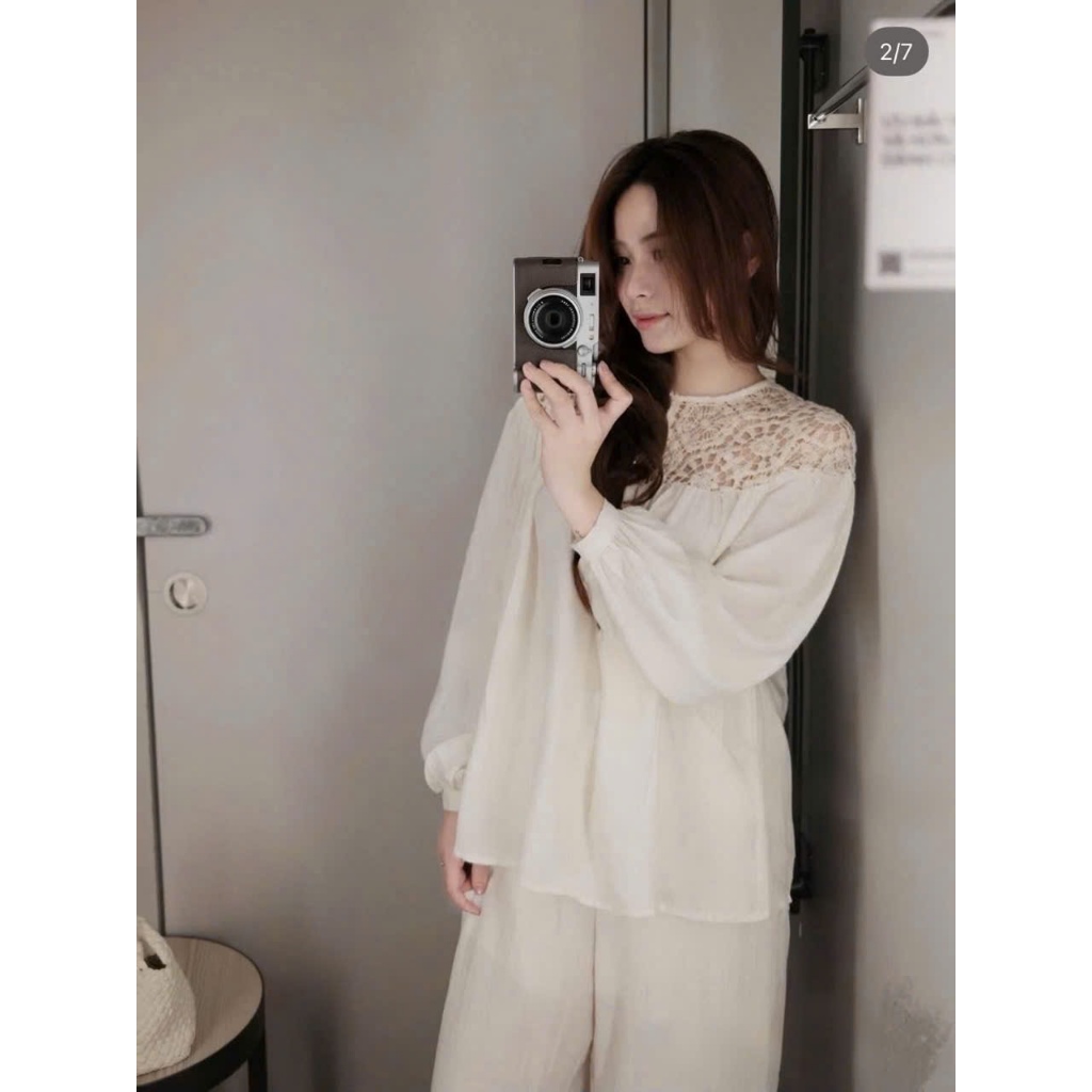 (Hàng Mới): Set Đồ Đi Chơi Cực Đẹp Áo Ren Hoa Giấy Cúc Cài Phối Quần Xuông Trẻ Trung Năng Động-Ảnh Thật Lollaye | BigBuy360 - bigbuy360.vn