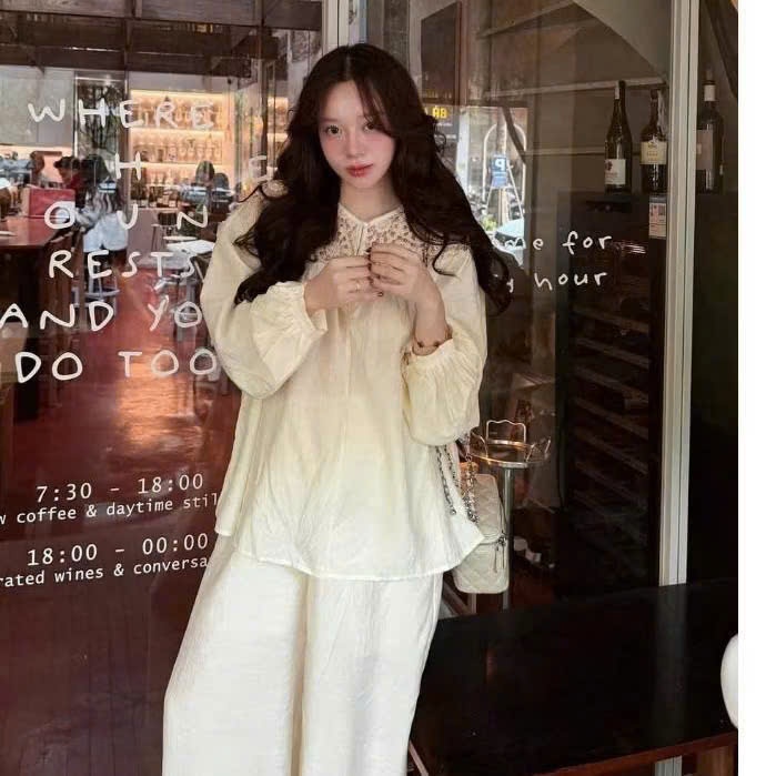 (Hàng Mới): Set Đồ Đi Chơi Cực Đẹp Áo Ren Hoa Giấy Cúc Cài Phối Quần Xuông Trẻ Trung Năng Động-Ảnh Thật Lollaye | BigBuy360 - bigbuy360.vn
