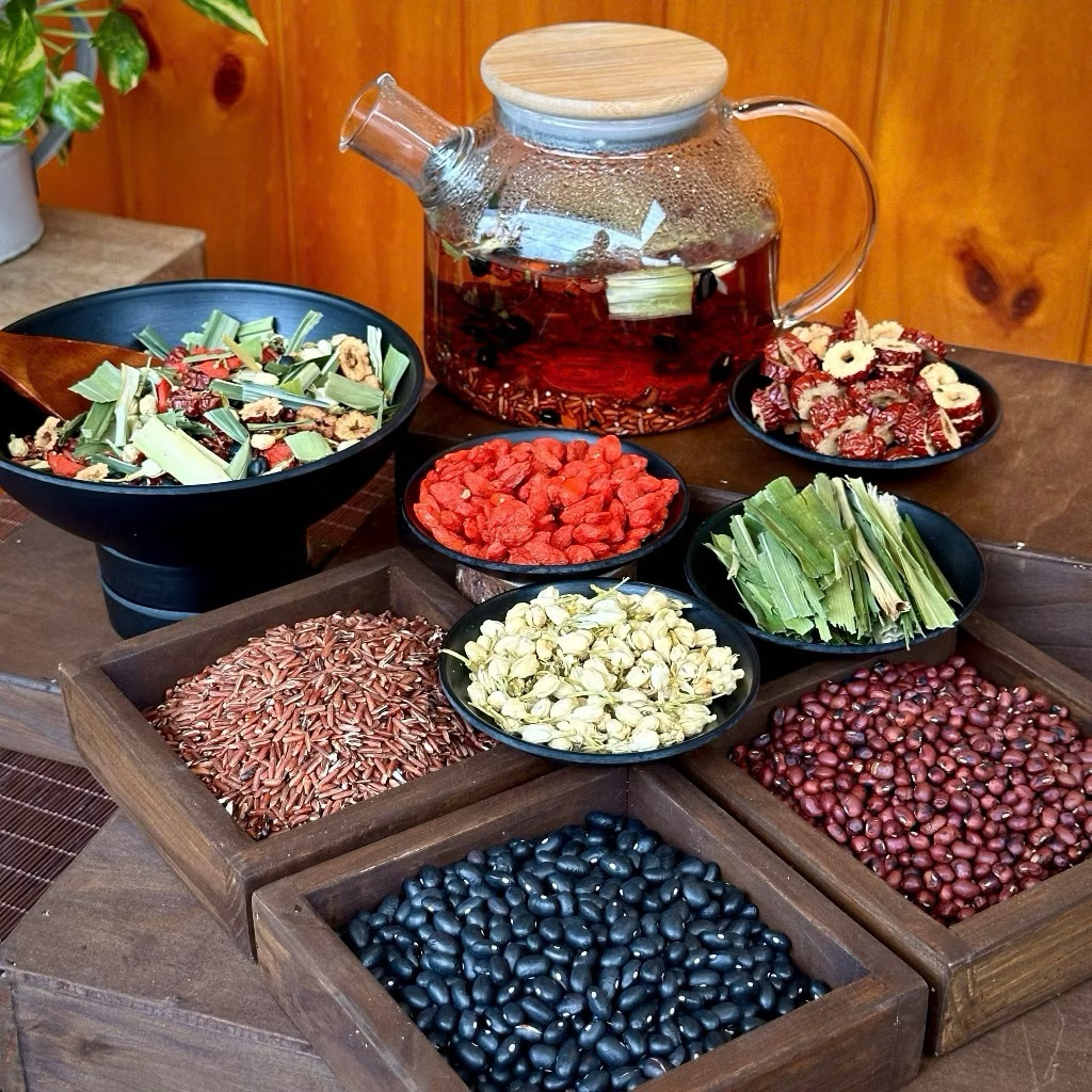 500gr Trà Gạo Lứt, Đậu Đen, Táo Đỏ, Hoa Nhài, Lá Dứa, Cỏ Ngọt Thơm Ngon Dễ Uống, Hỗ Trợ Thanh Lọc Cơ Thể, Đẹp Da, Detox