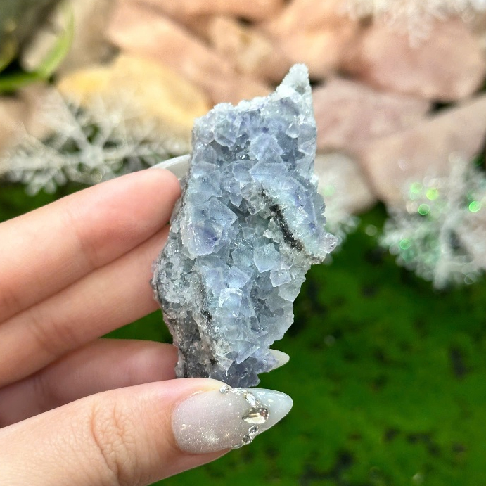Mảnh Thô Đá Fluorite Tím “Bọc Đường” Kim Sa Lấp Lánh – Fluorite Tự Nhiên