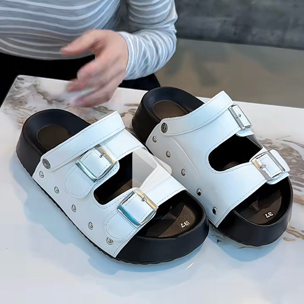 Dép Sandal Quai Hậu Nữ Đế Cao 4-5cm 2 Khuy Tán Đinh Mới | BigBuy360 - bigbuy360.vn