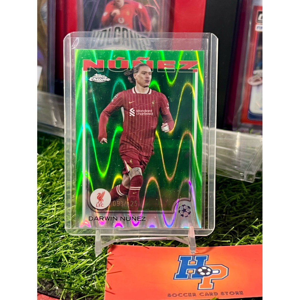 Thẻ bóng đá Darwin Nunez /125 Topps Chrome UCL 2024/25