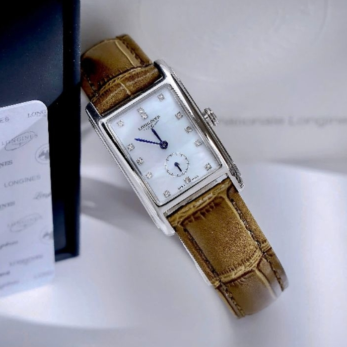 Đồng Hồ Nữ Longines DolceVita▪️thép không gỉ mà PVD . Dây da▪️máy: pin Nhật▪️Nữ :21.5x29mm, Dày:6mm