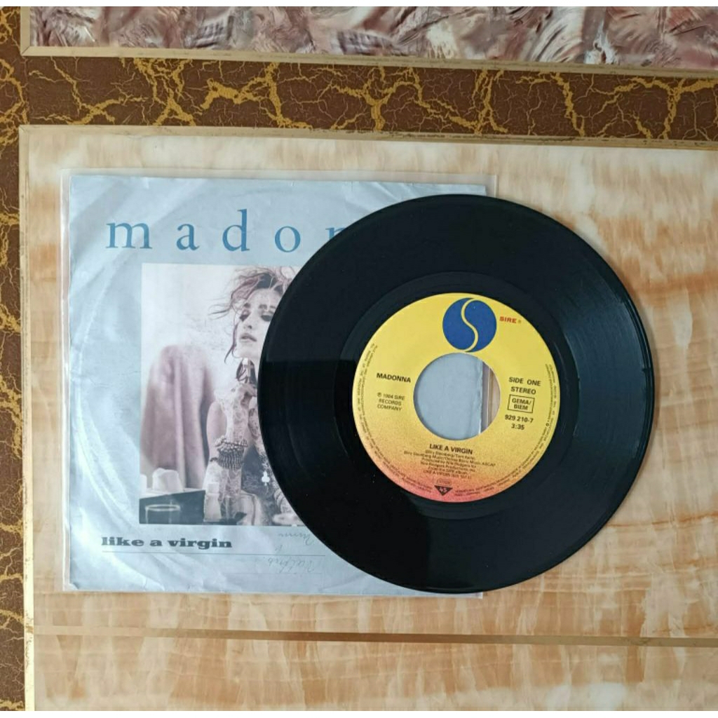 Madonna đĩa nhỏ 45 vòng