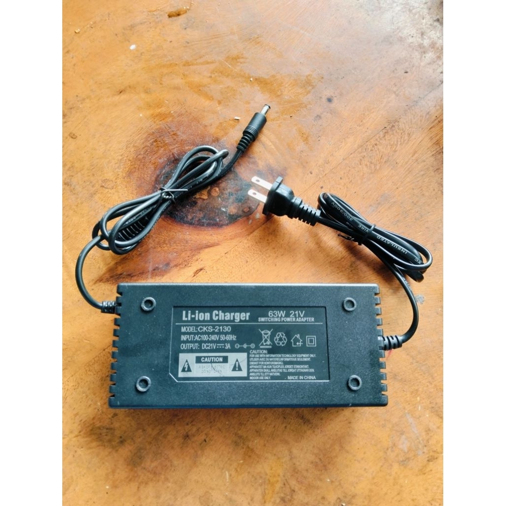 sạc 5S 21V 3A dùng cho pin Li-on 3.7V