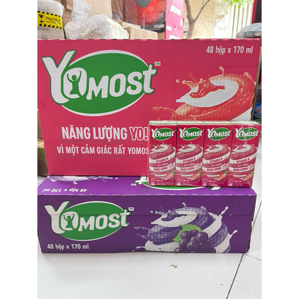 [HCM] Thùng sữa chua yomost dâu 170ml
