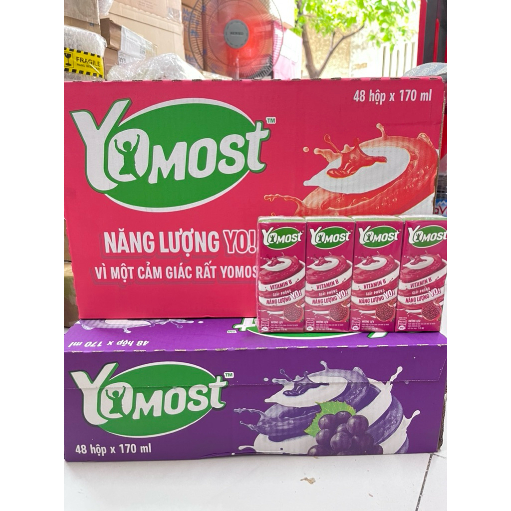 [HCM] Thùng sữa chua yomost lựu 170ml