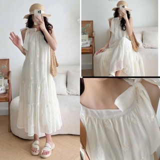 Váy đầm 2 lớp Maxi thêu Bướm đi biển cổ yếm chất voan form rộng tôn da LACO206
