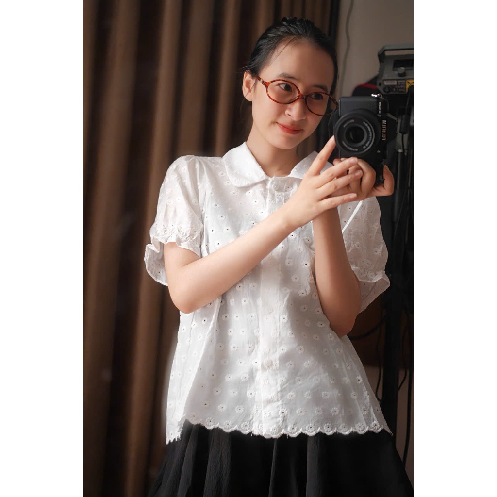 Azura x F18 Áo sơ mi hoa thêu F18 qccc A001