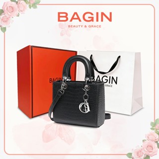 BAGIN Túi Xách Nữ Dáng Vuông  Da Trơn Lì Tặng Kèm Charm Và Dây Đeo Chéo Chống Thấm Nước Ngày lễ Tặng Quà