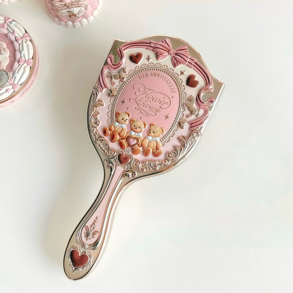 Lược Đệm Gấu Kỷ Niệm 9 Năm Flower Knows 9th Anniversary Paddle Brush