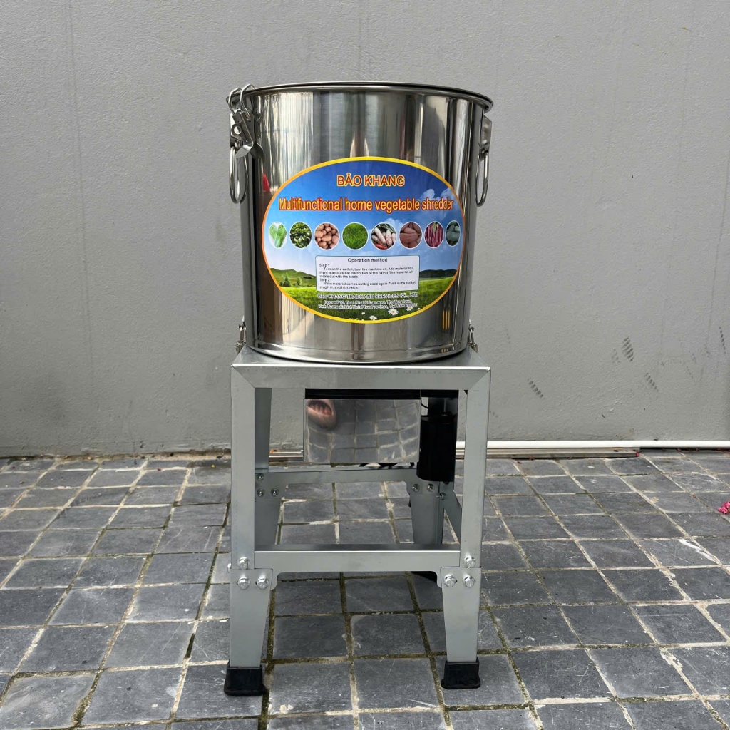 Máy xay thức ăn chăn nuôi công xuất 850 w được làm bằng thép 304 bảo hanh 12 tháng