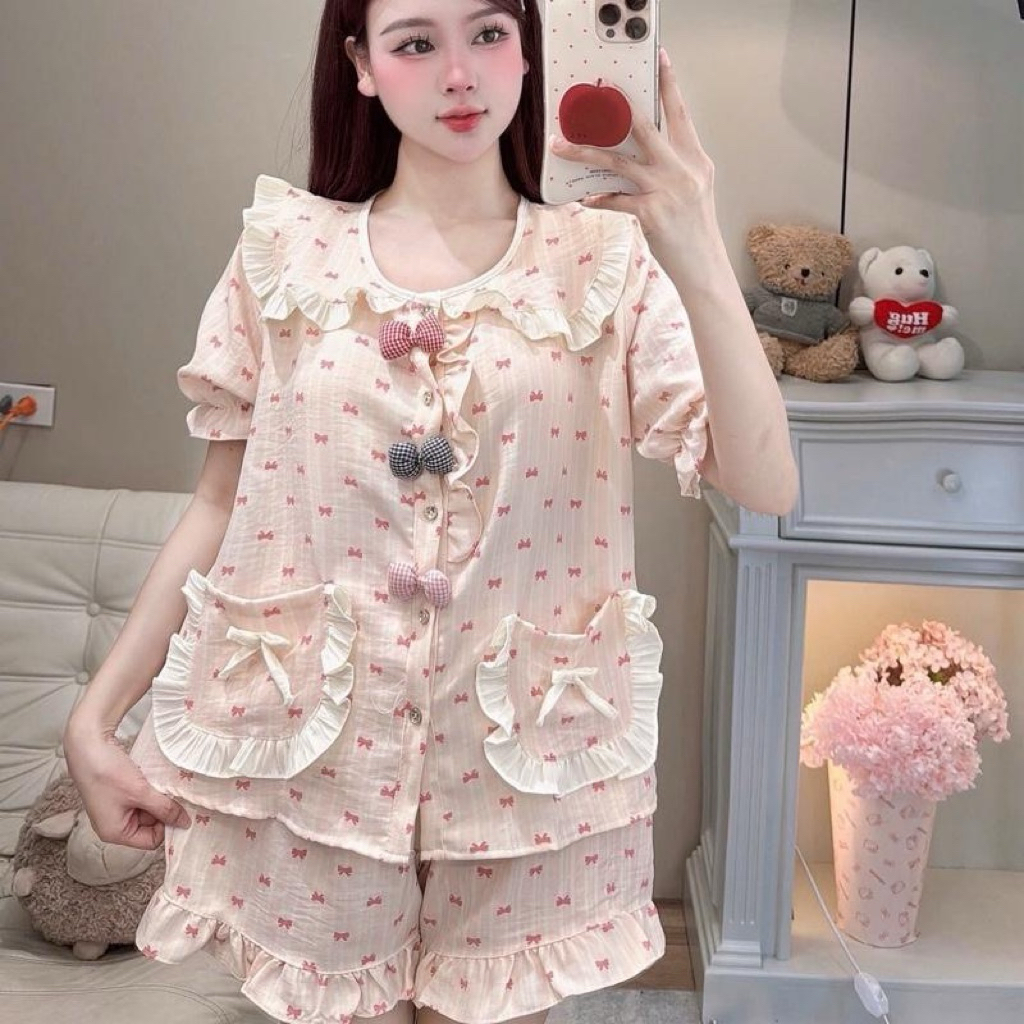 Bộ Mặc Nhà Cổ Sen viền bèo 3 nơ chất liệu Vân mây mới mềm đẹp dễ thương cho Nữ DD018 Sammy - Nữ | BigBuy360 - bigbuy360.vn