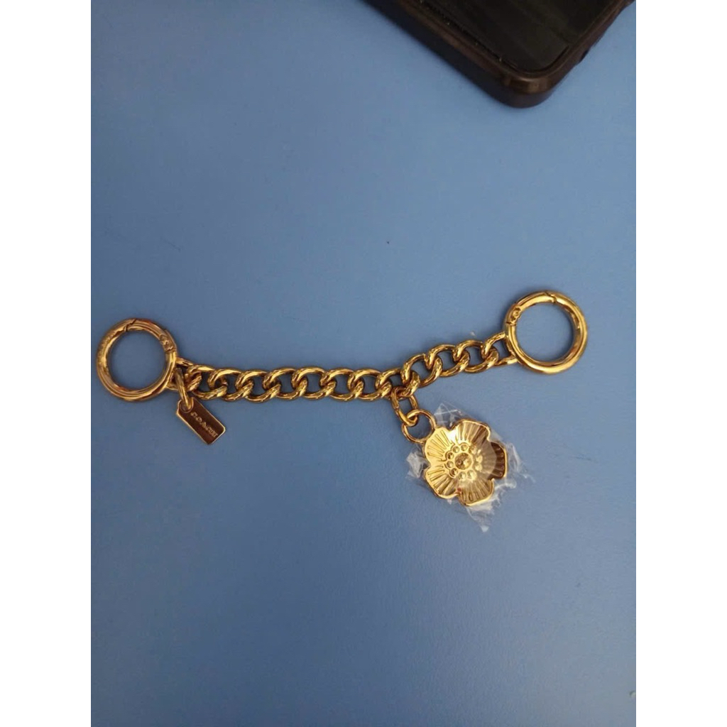 Charm Coach hàng chính hãng