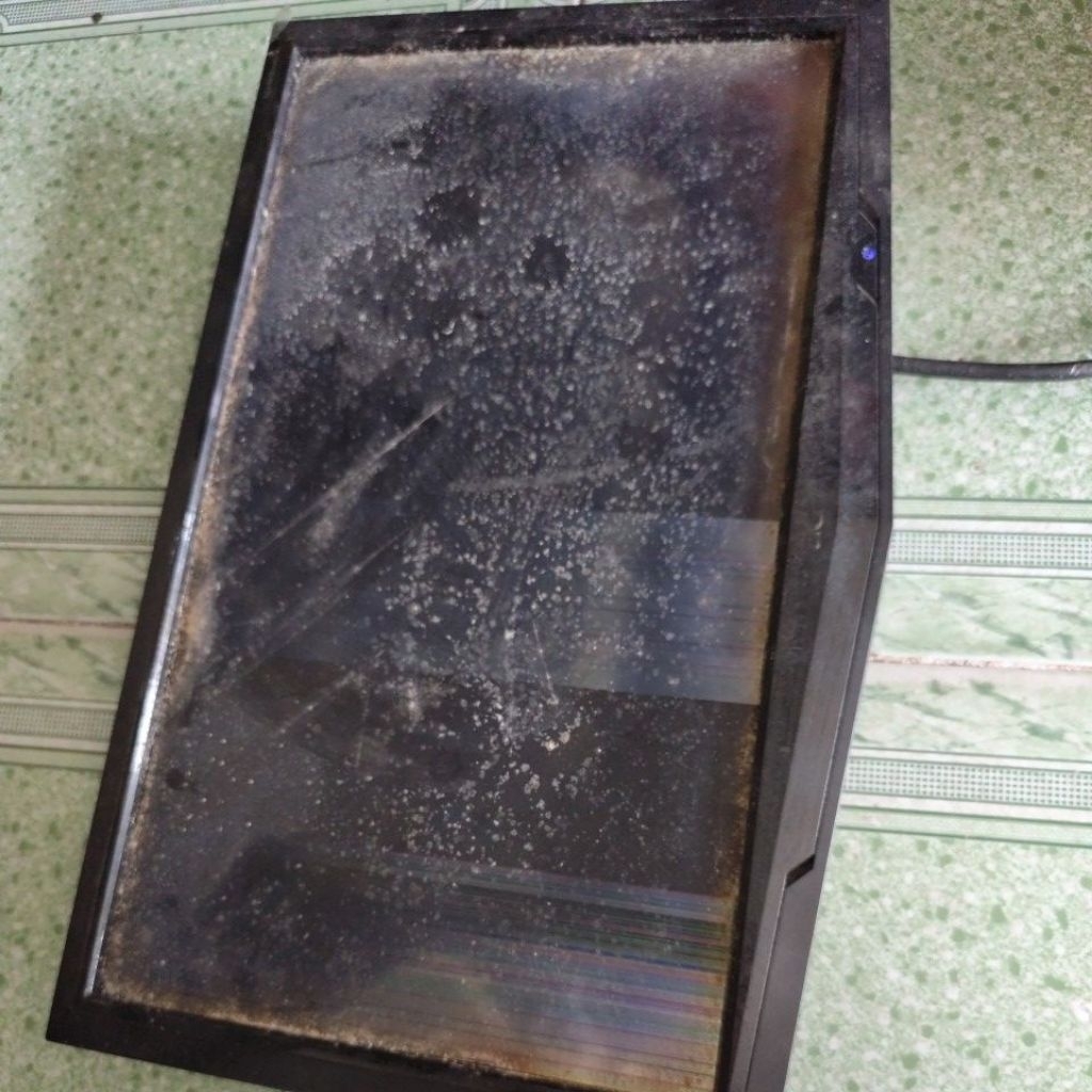 xác hư màn hình ACer G195HQV hư màn hình nhưng còn bo nguồn