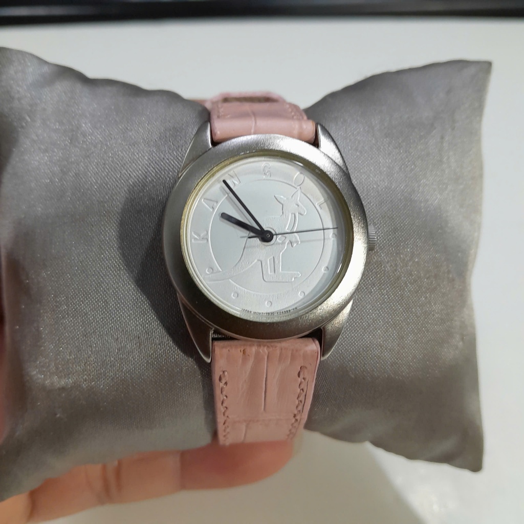Đồng hồ nhật nữ KANGOL dây da size 31mm video mô tả cụ thể second hand Japan đã qua sữ dụng