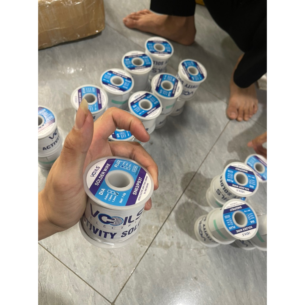 Thiếc hàn siêu bóng siêu nhẹ nhiệt 63/37 cuộn 1kg