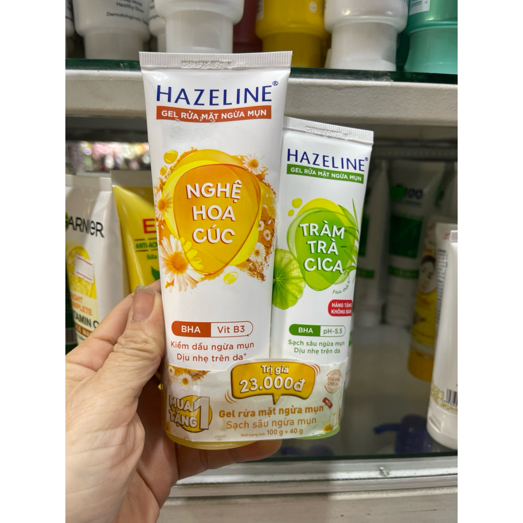 Sữa Rửa Mặt Hazeline Nghệ Hoa Cúc 100g