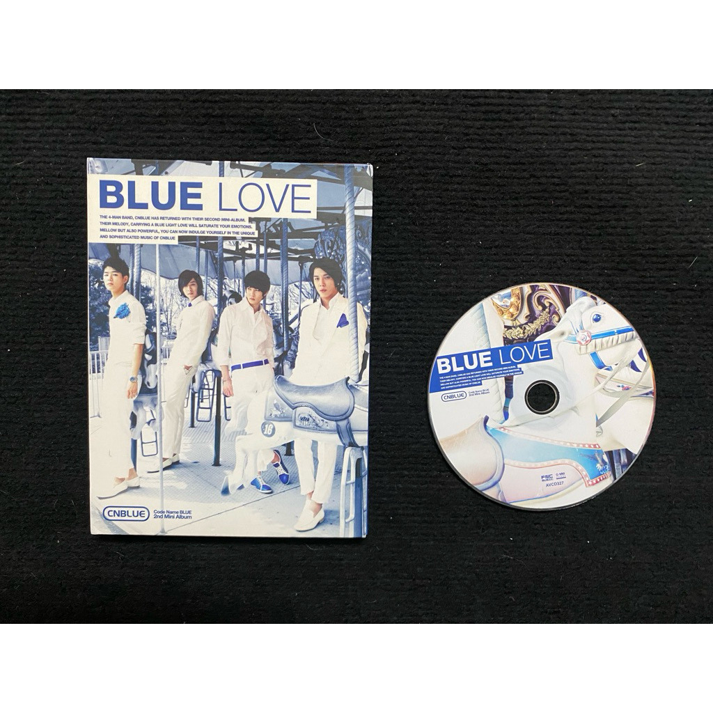 cnblue 2nd mini album Blue Love đã khui seal, gồm CD và photobook
