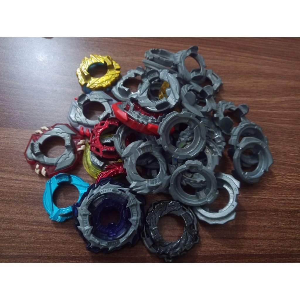 Lẻ disc con quay beyblade chính hãng takara tomy(đã qua sử dụng)