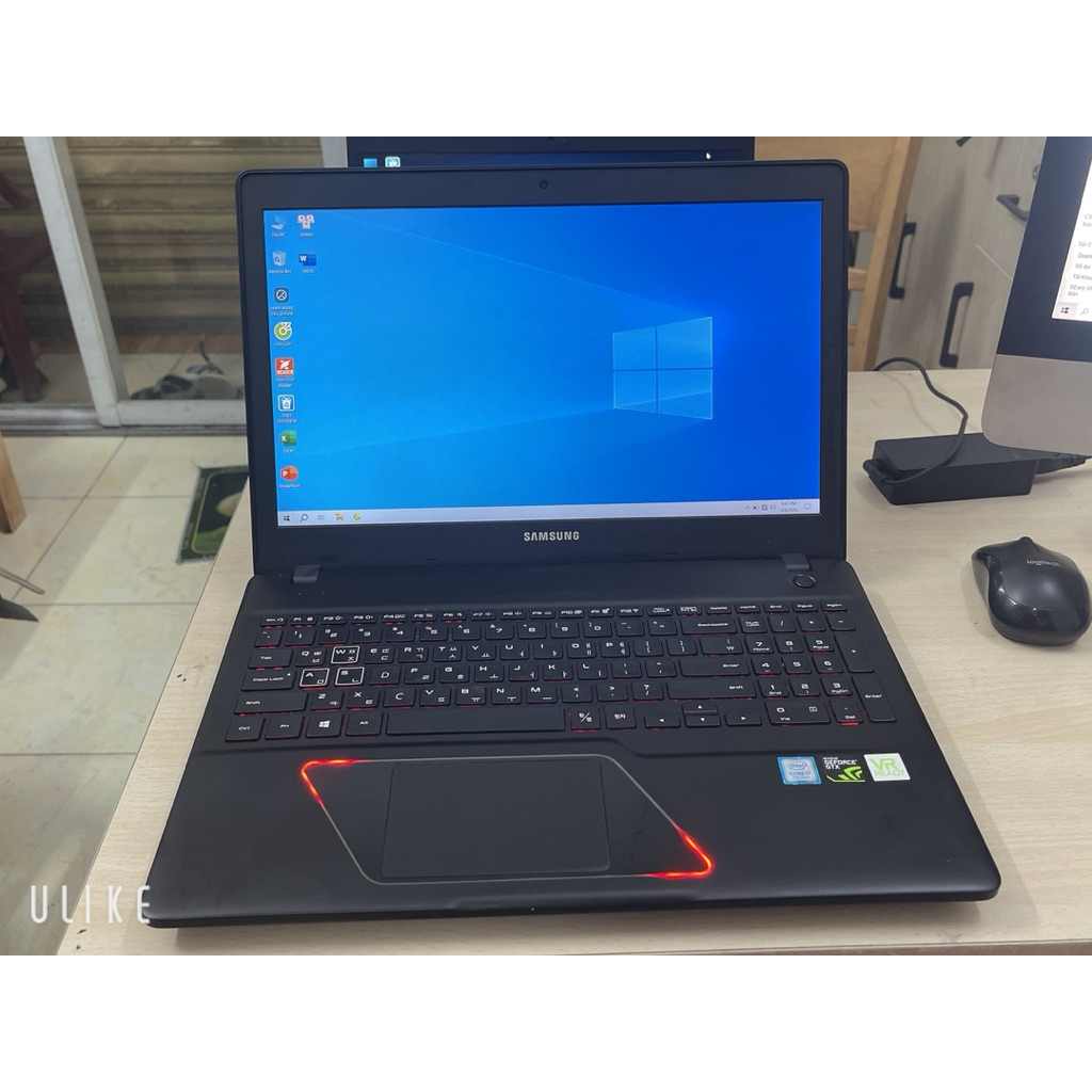 Samsung Gaming 15 Core i7 7700HQ Ram 8G SSD 512G 15.6inch FHD GTX 1060
