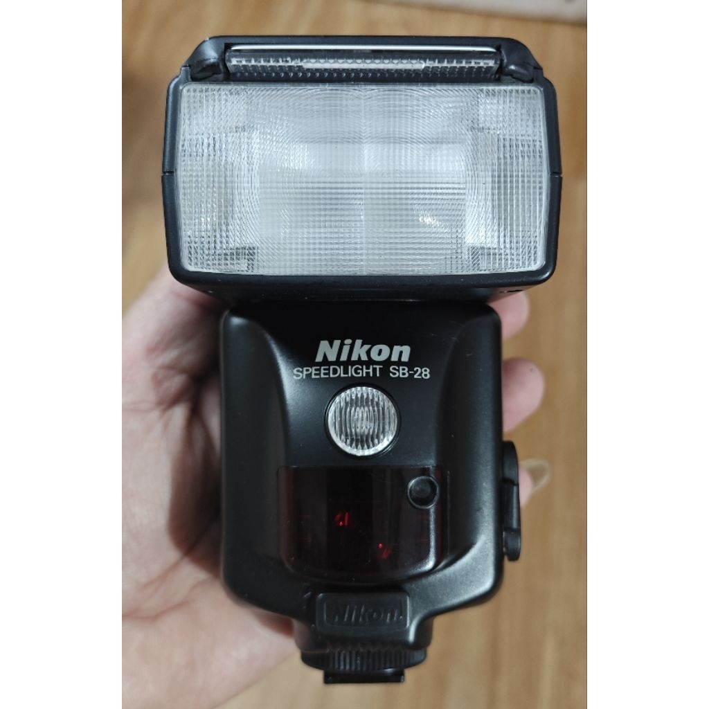 Đèn flash Nikon Speedlight SB-28