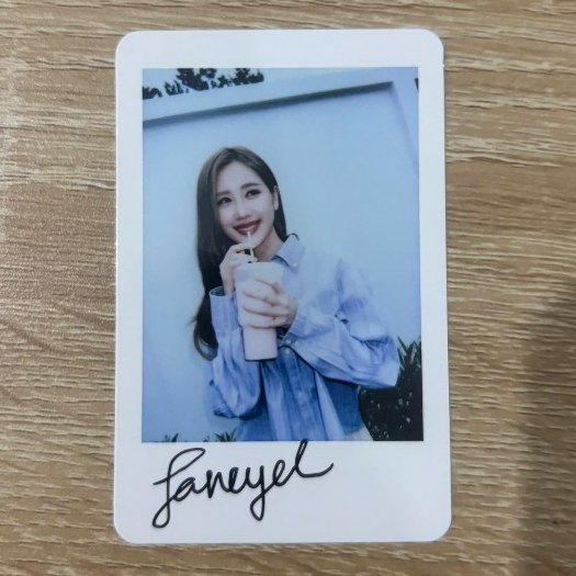 POLA JANE tạp chí UNIQUE