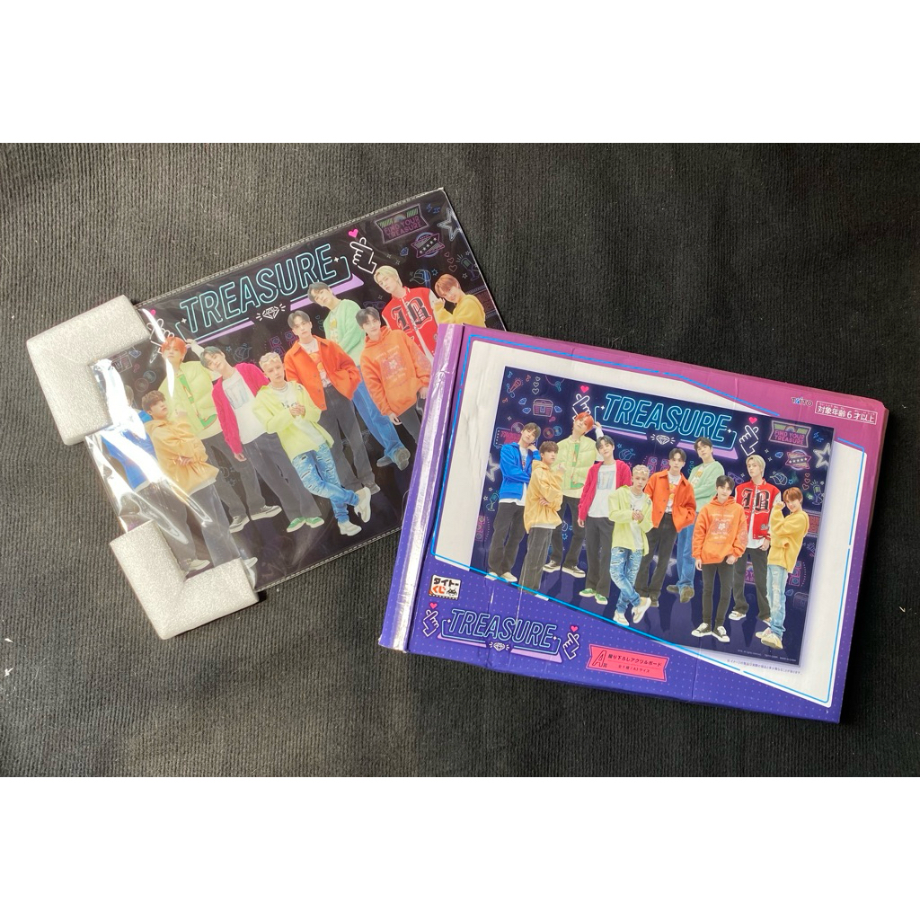 Treasure offcial goods Arcylic Standee goods size A3 như hình