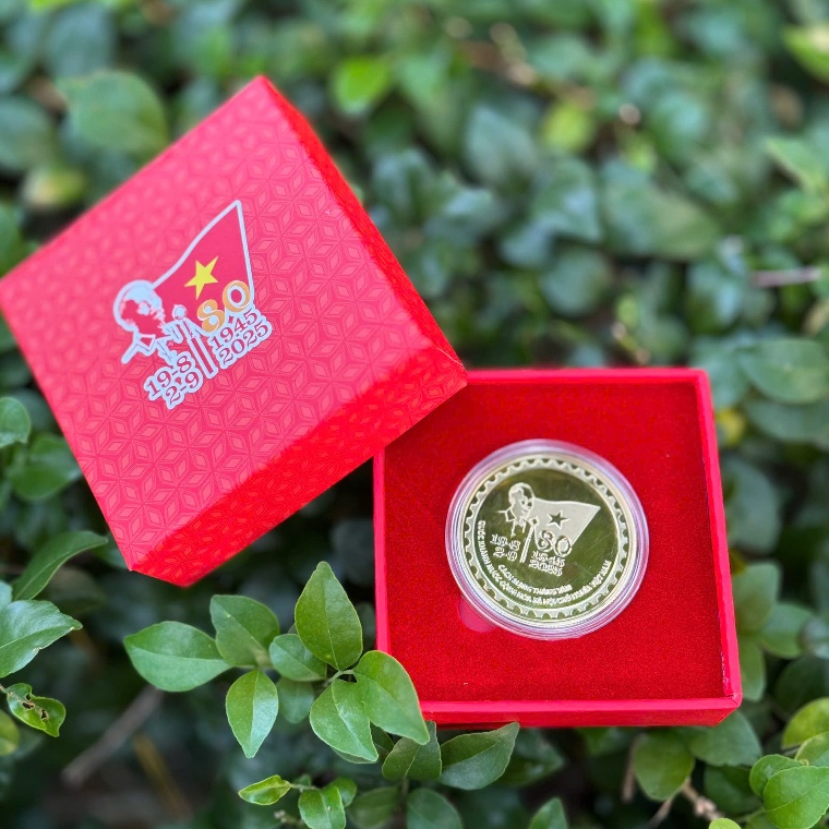 Hộp xu hợp kim 80 năm Quốc khánh nước Cộng hòa xã hội Chủ nghĩa Việt Nam (Xu A80 Tự hào Việt Nam)