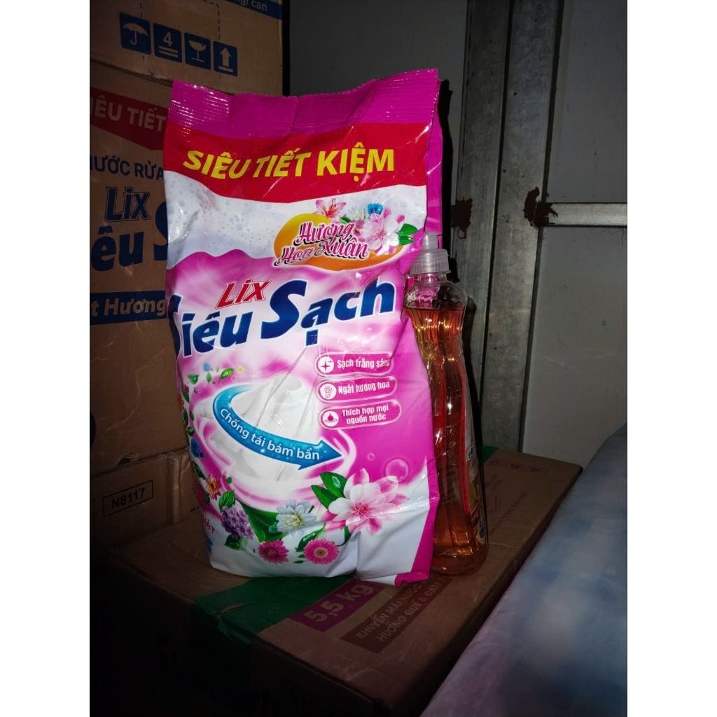 bột giặt 5kg5 lix hương hoa xuân  kèm tặng ngẫu nhiên