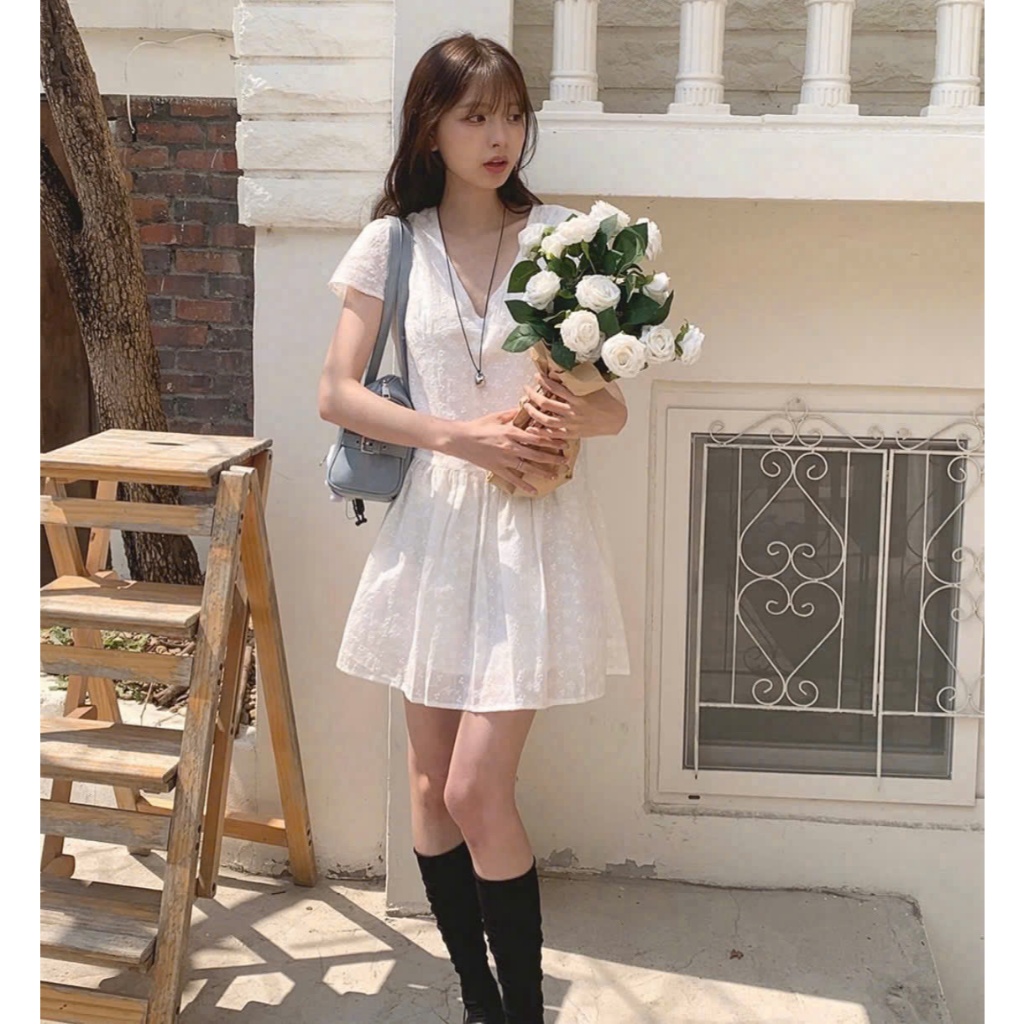 (QCCC) DH121👗 Đầm Trắng Hoa Văn  – Thanh Lịch & Nữ Tính