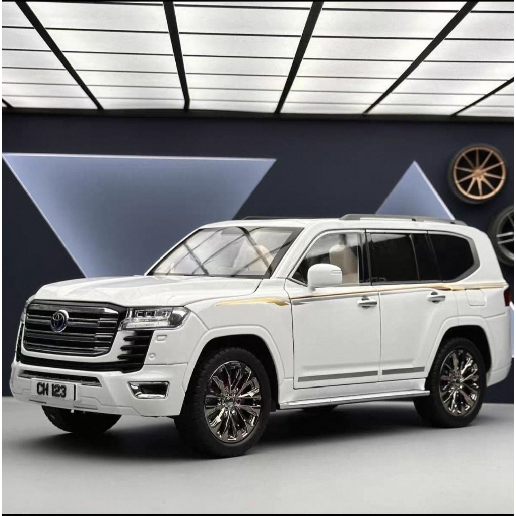 Mô Hình Toyota Lc300 Tỉ Lệ 1:18 Full Kim Loại, Đánh Lái