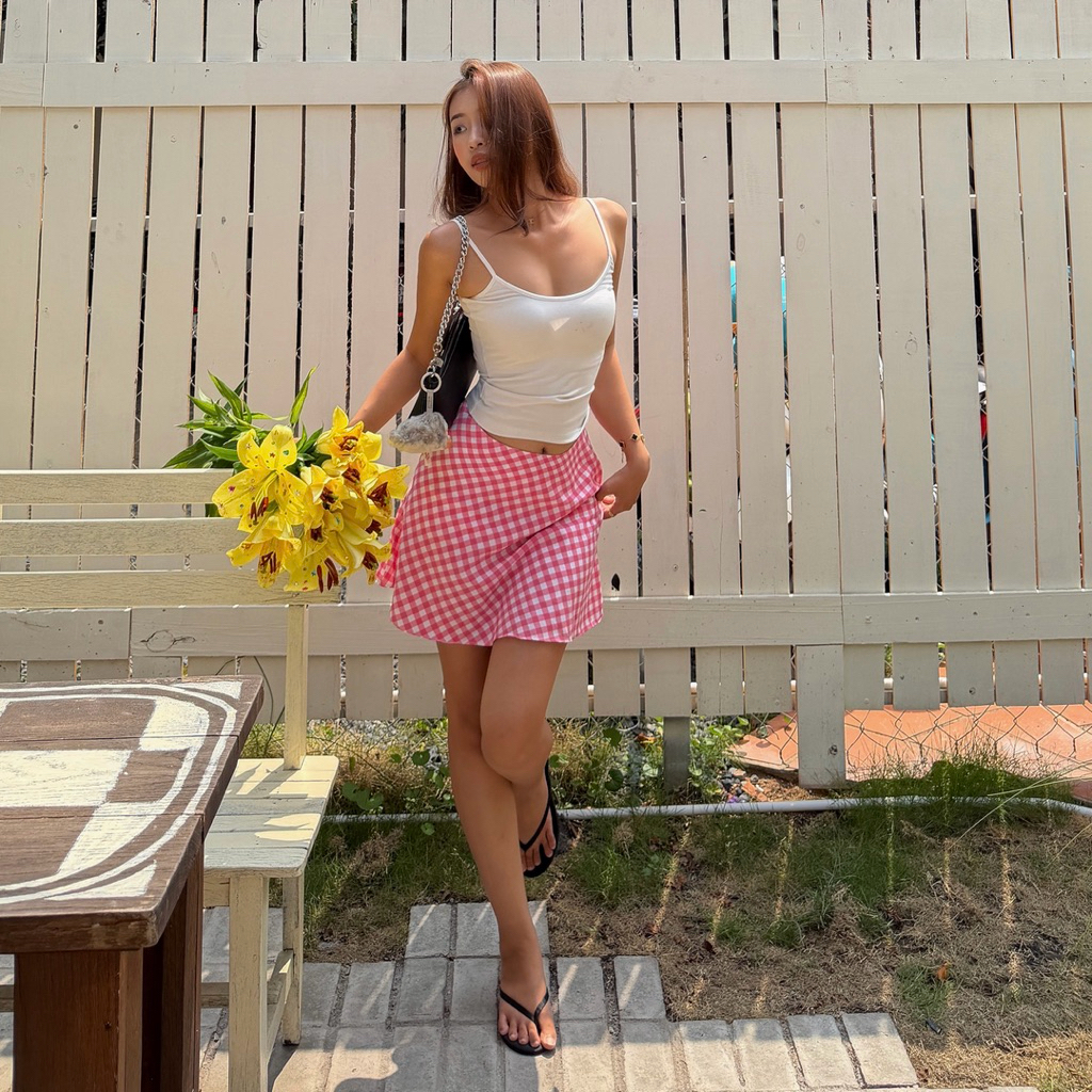 PICNIC CHECK SKIRT - Chân váy dáng lửng sọc caro | BigBuy360 - bigbuy360.vn