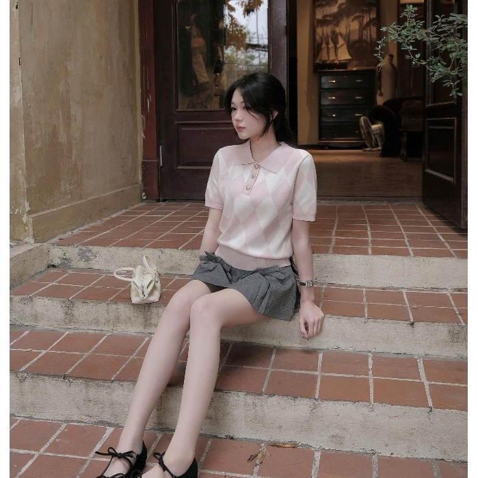HTIQUE - DEAL mở bán Áo len dệt kim polo hồng pastel, Áo len dệt kim nữ họa tiết quả trám basic nhẹ nhàng AP01 | BigBuy360 - bigbuy360.vn